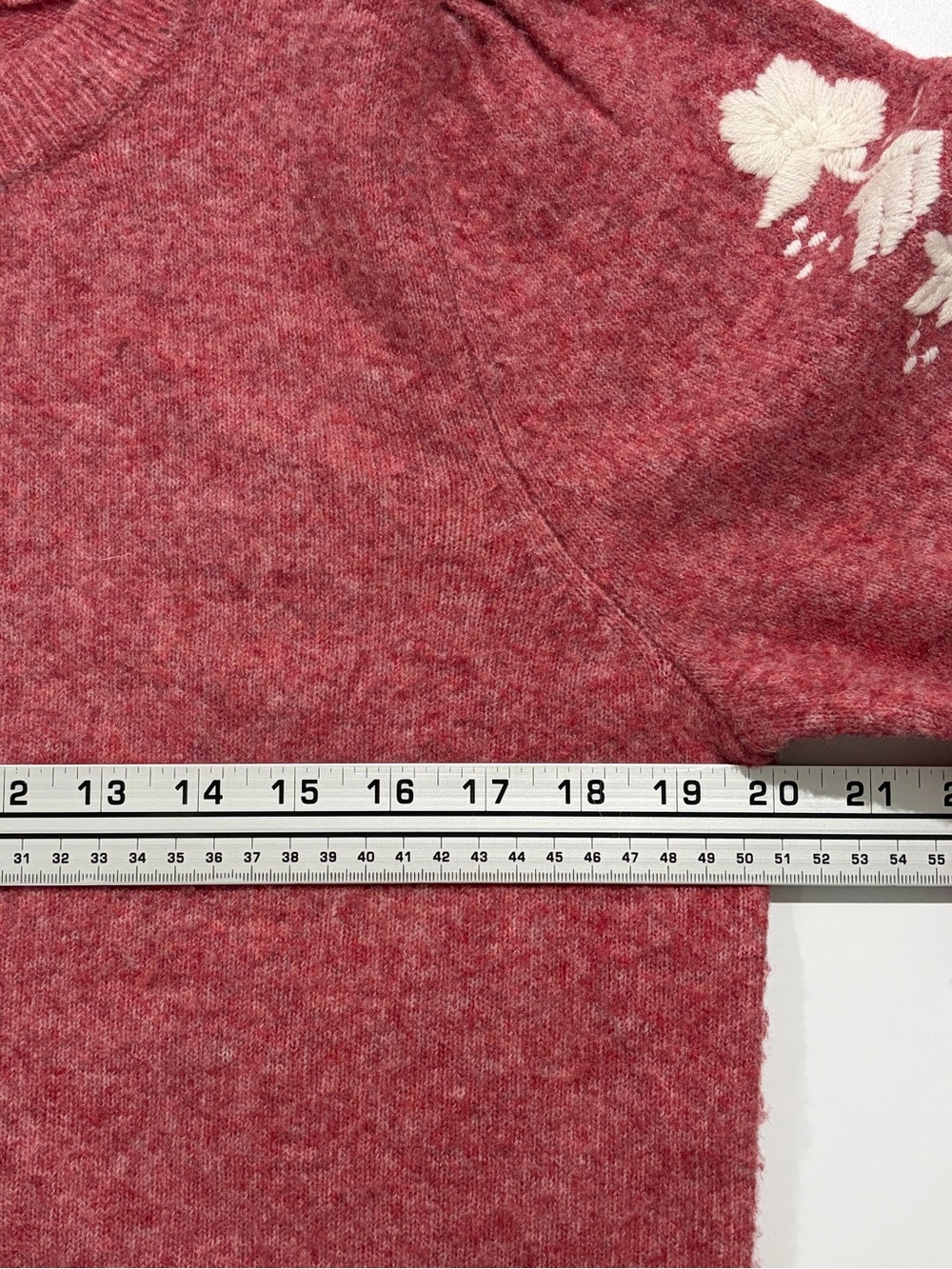 Cynthia Rowley Dusty Rose Crewneck Sweater - White Floral Sleeve Embroidery (L) - Picture 5 of 7